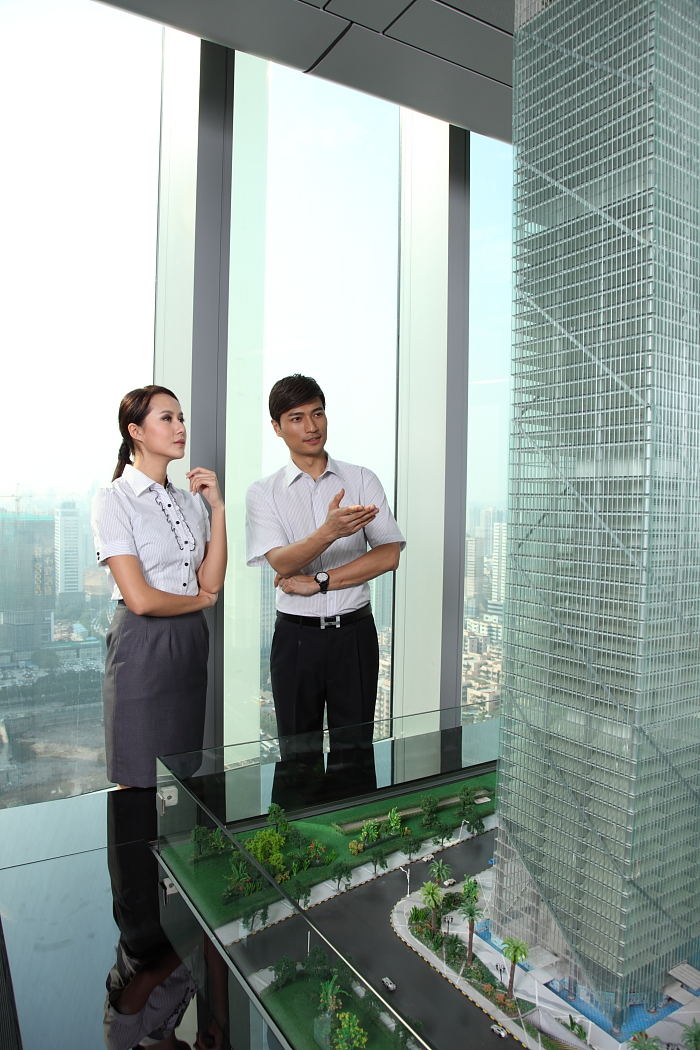 夏天職業(yè)襯衫設計